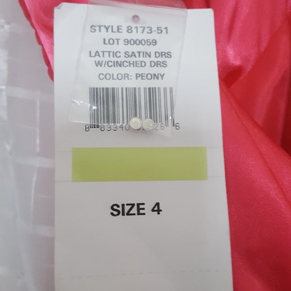 BEAUTIFUL, LONG, ELEGANT, DRESS BY: CAROL LIN SIZE 4 COLOR: CORAL (PEONY) - Picture 6 of 8